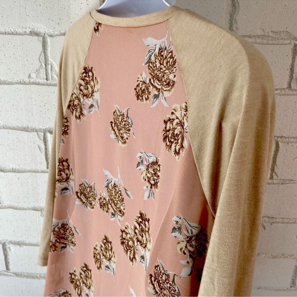 C Cream Pink 3/4 Sleeve Embellished Top - Picture 2 of 6